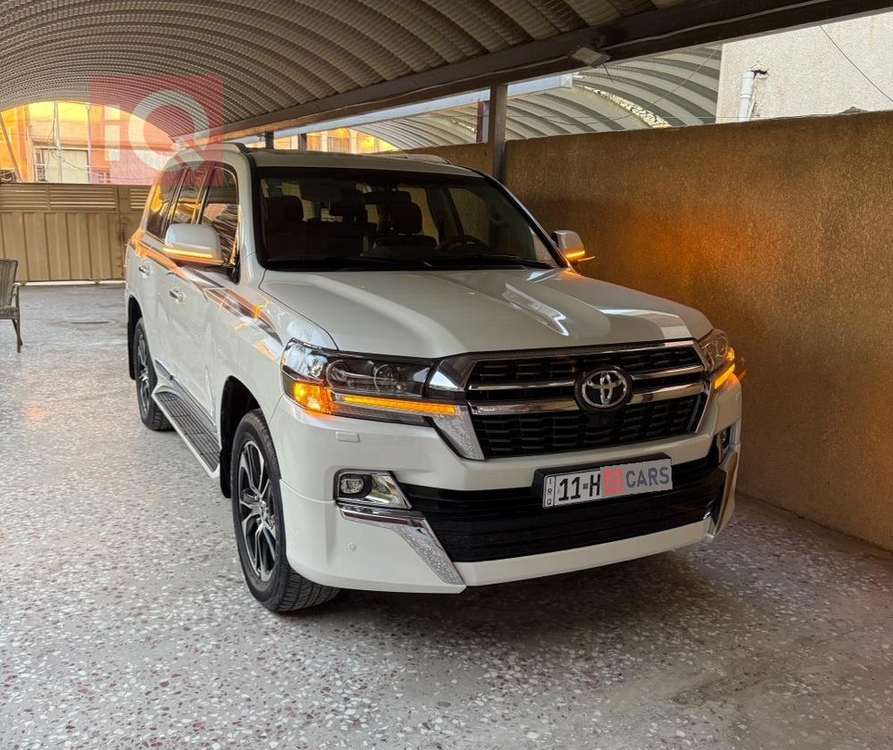 تويوتا لاندكروزر